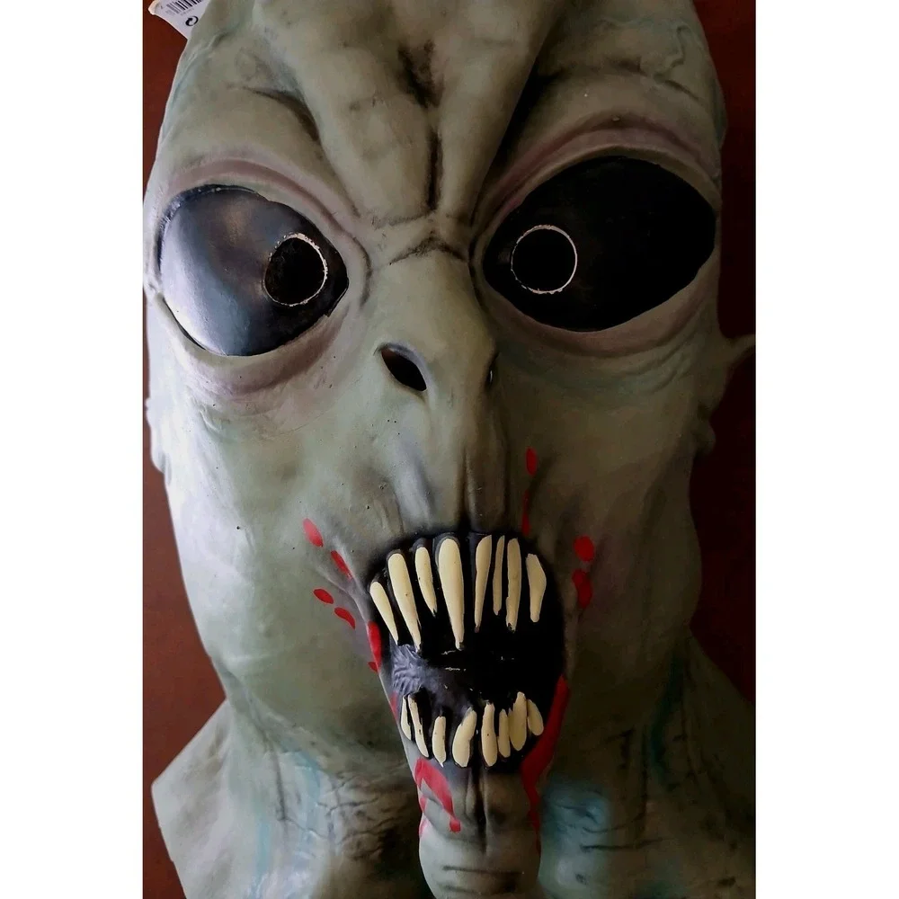 NWT Alien Mask with Glowing Teeth & Forehead Costume Horror‎ Halloween 14+ #1181